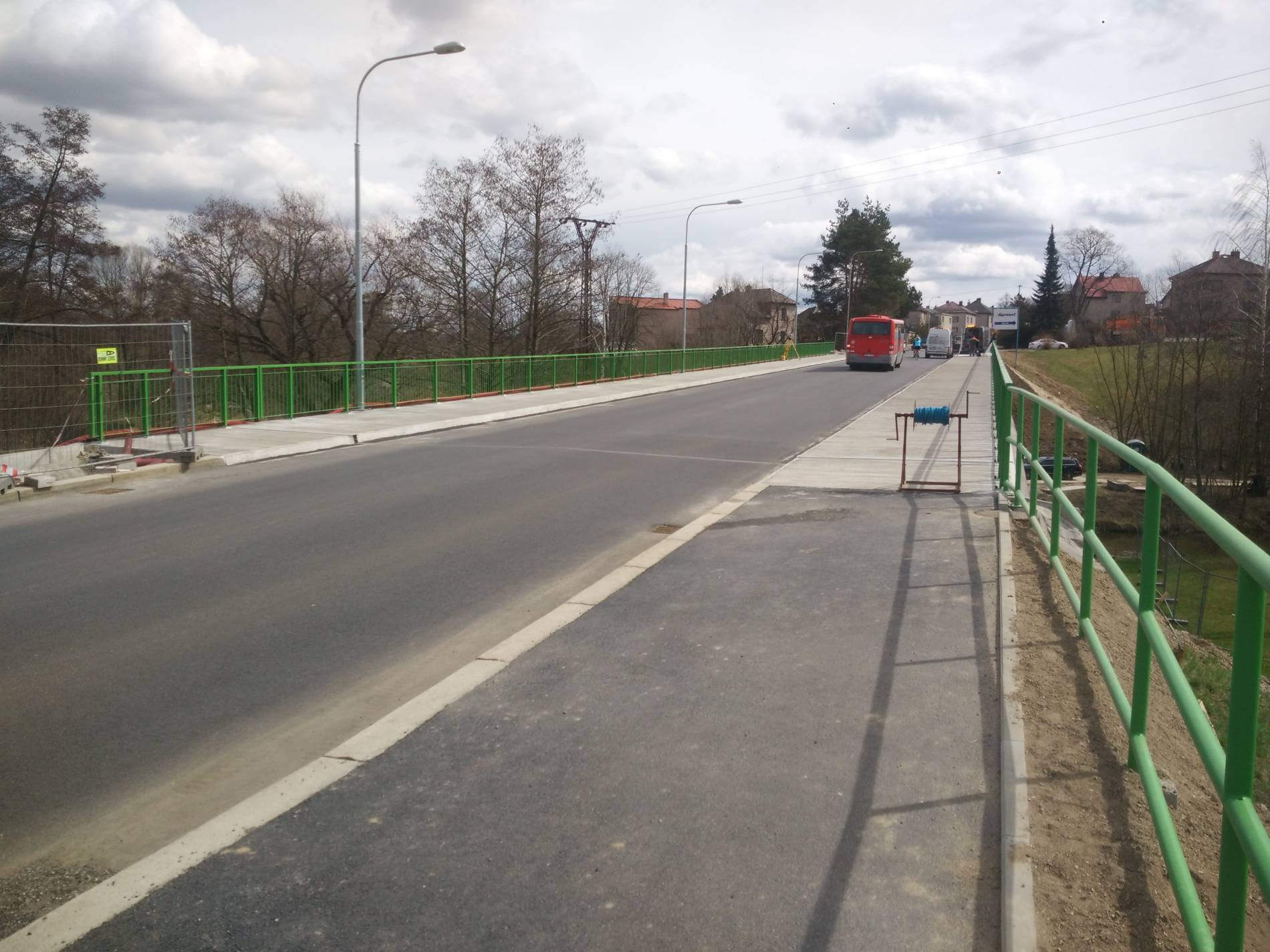 Nově rekonstruovaný most na ulici Mírová